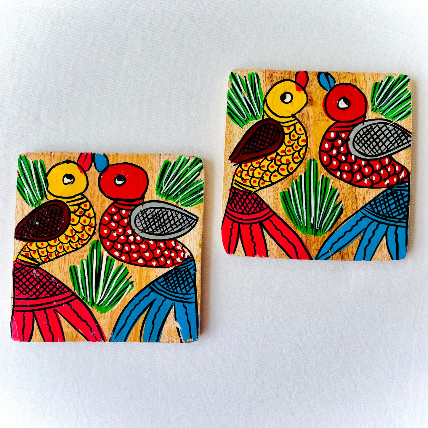Alokya - Square coasters: birds painted on the surface.