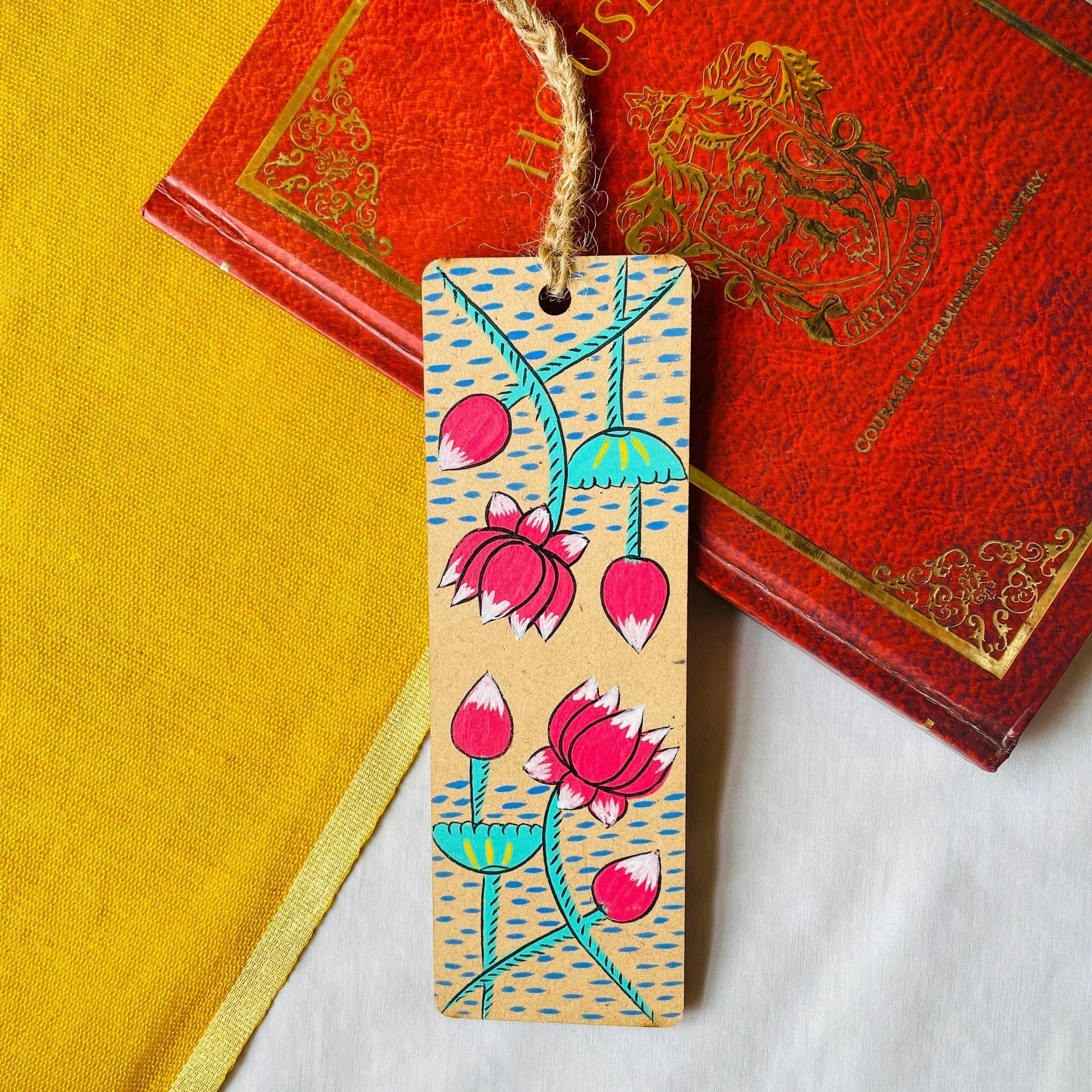 Rectangle wooden bookmark with lotus paintings